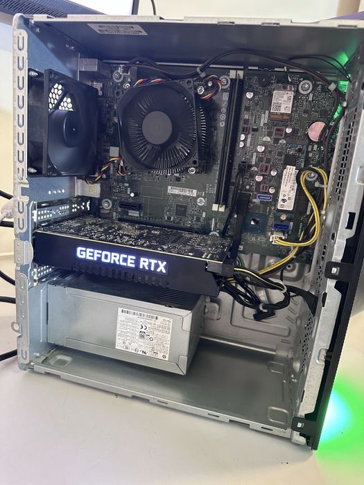 Vand Unitate PC Gaming HP Intel I5 gen 10 16GB DDR4 RTX 2060