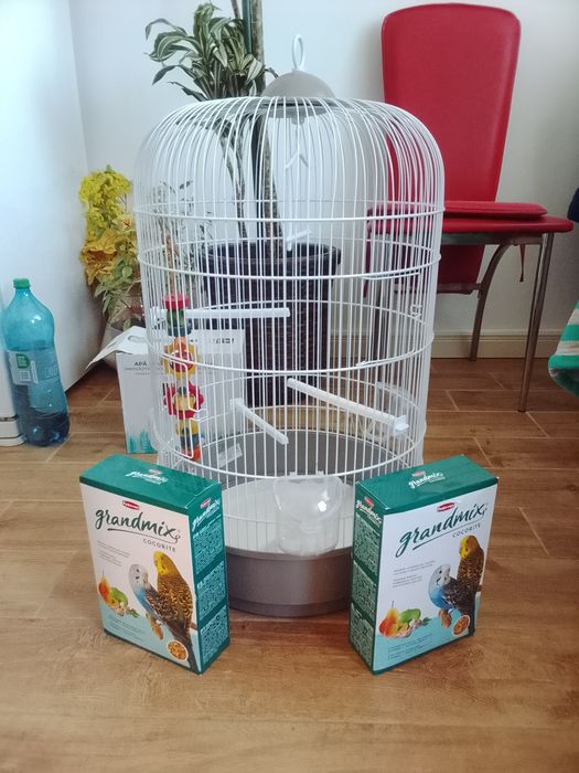 Cușcă de peruș plus 2 cuti cadou de mâncare