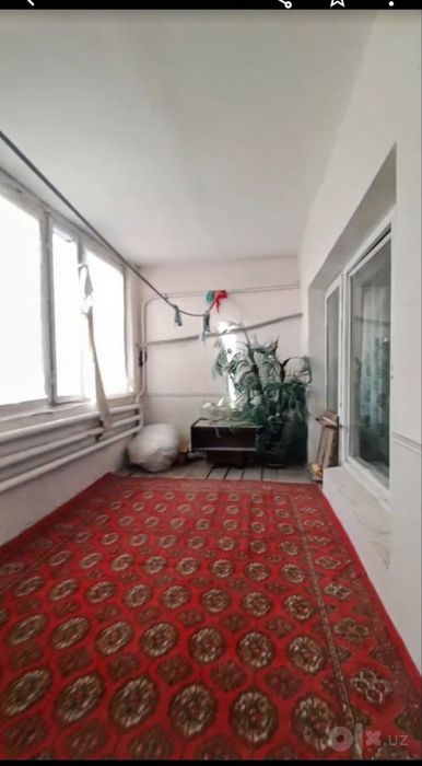 3 xonali kvartira sotiladi