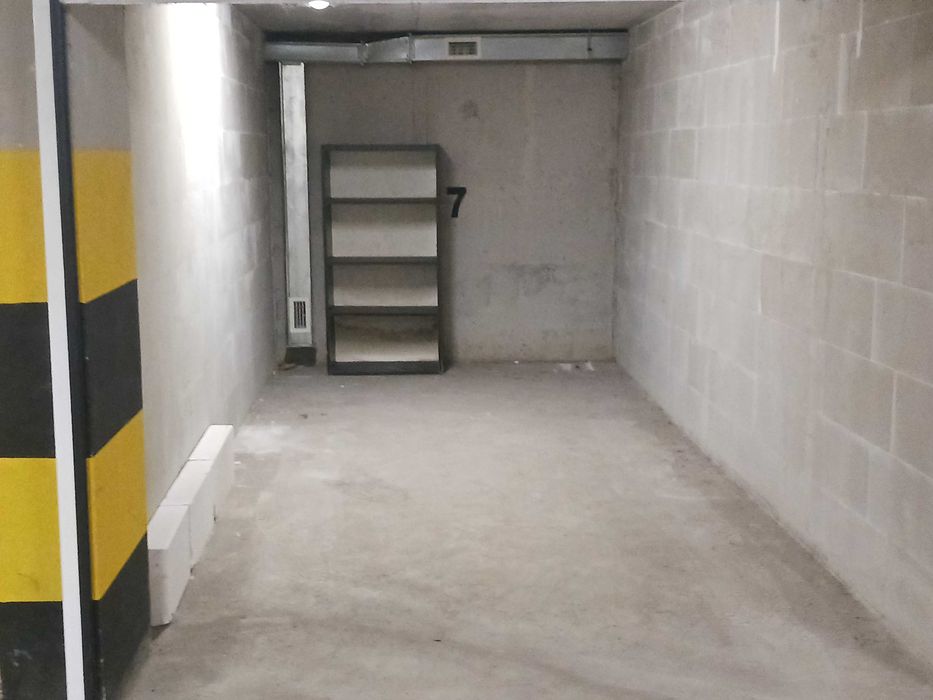 Продава се Гараж / Паркомясто в София, Лозенец - 23 кв.м за 1566 €/кв.м - Снимка #1