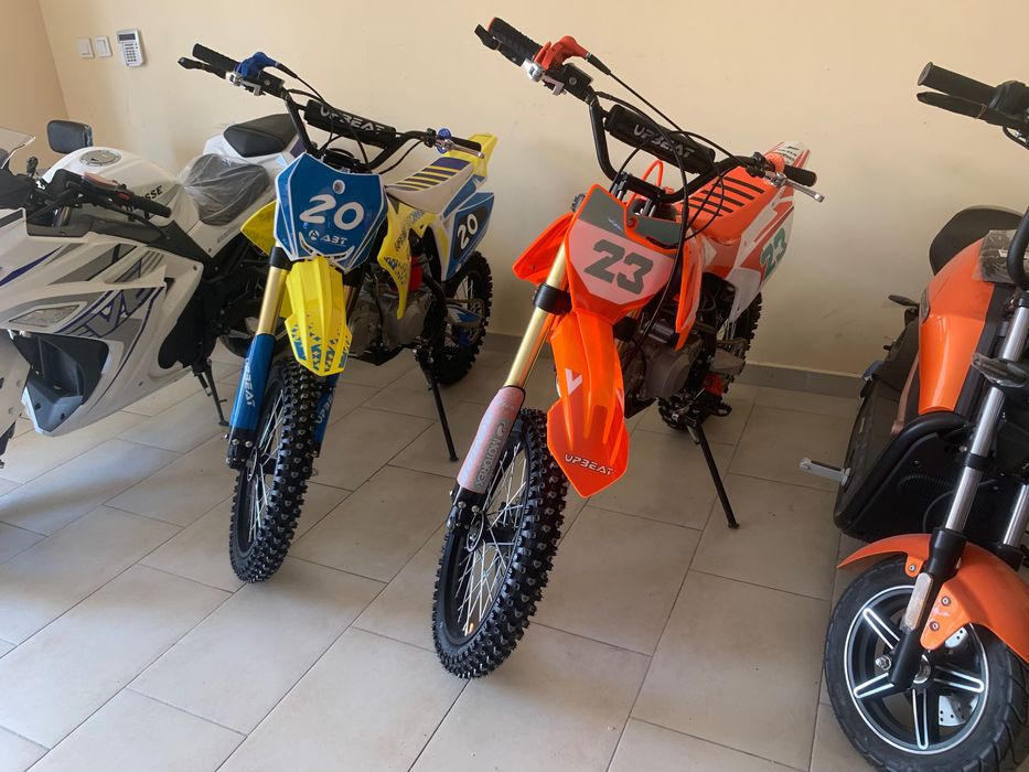 Кросов мотор - сходен Suzuki 125