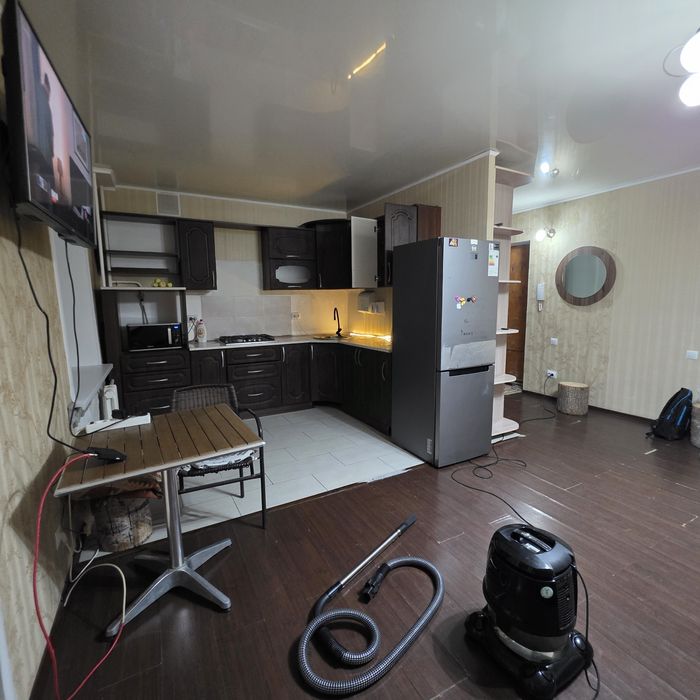 Сдам 2 х комн центр