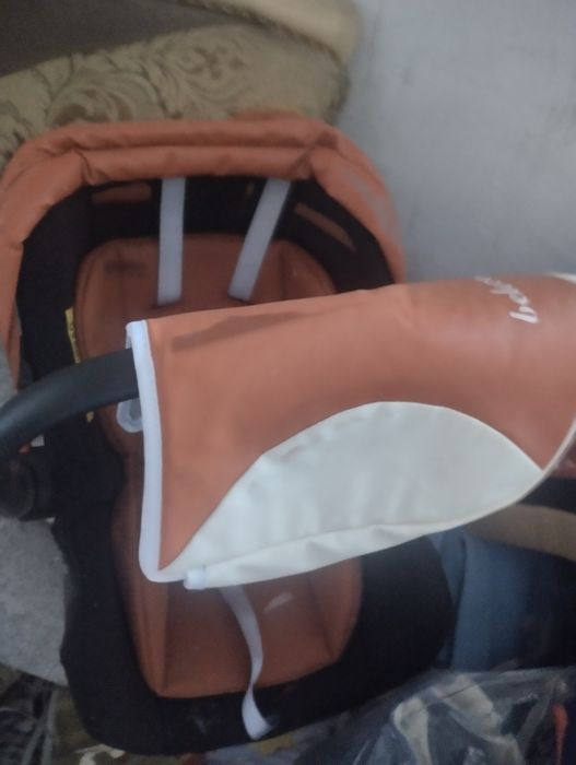 Продам автокресло