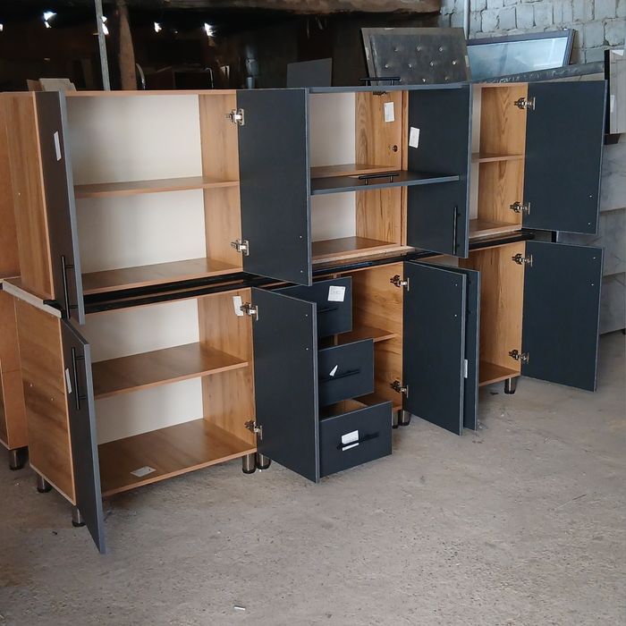 Kuxniya tayyori 240 sm +60 sm gaz 3m xonaga