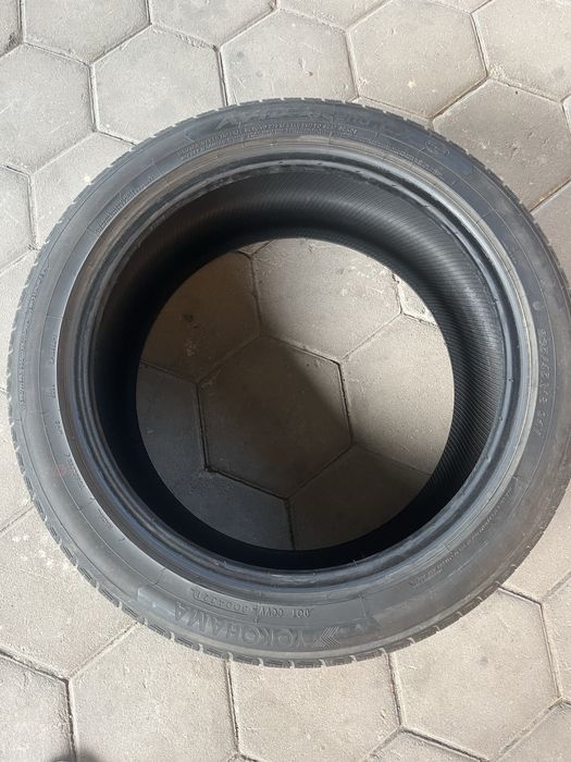 Продается шины Yokohama