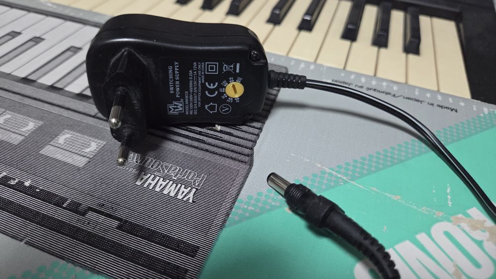 Синтезатори Yamaha pss и psr