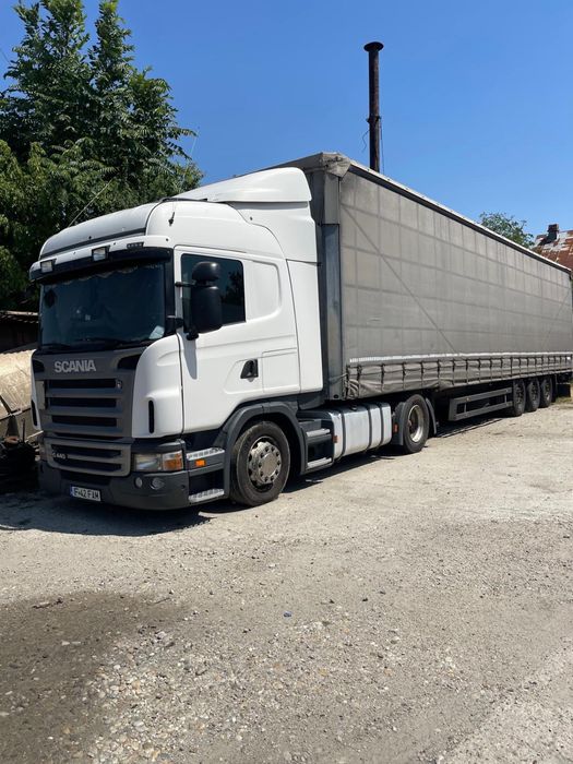 Camion cu remorca