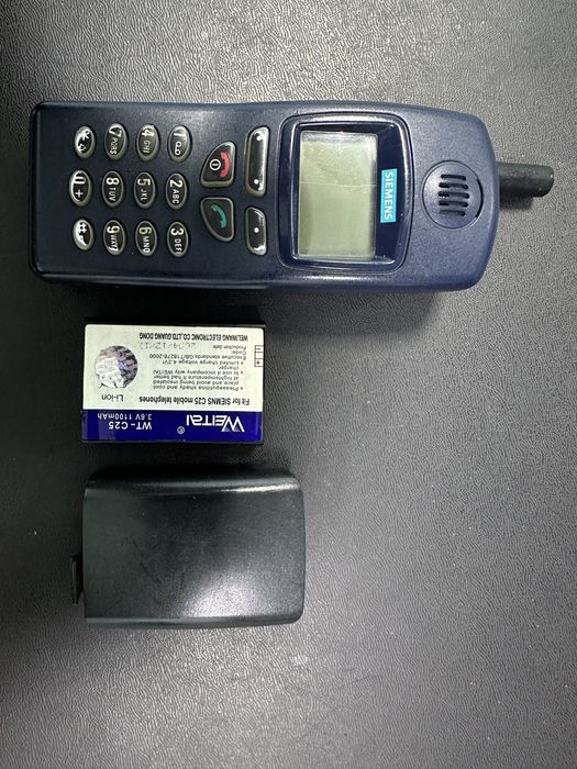 Срочно , абсалютно новый телефон!!!