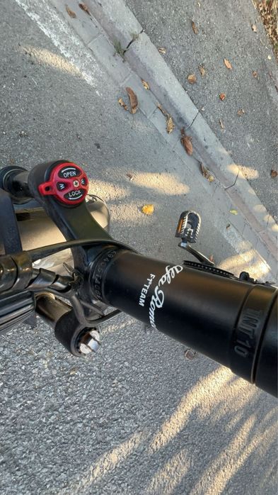 Am de vânzare o bicicletă Romeo în stare foarte bună adusă din Italia bicicleta foarte bine n-are nicio problemă