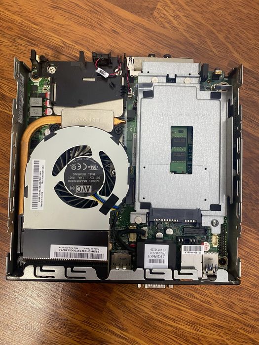 Lenovo ThinkCentre M700 Tiny – i5 / 8GB RAM DDR4