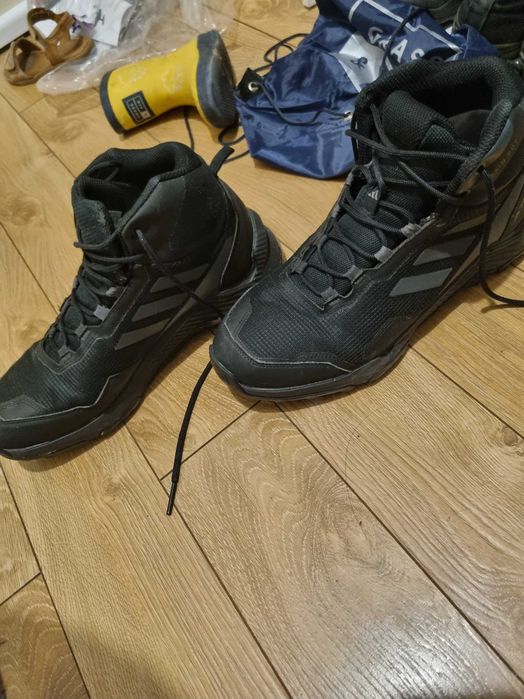 Всесезонни обувки за преходи и градско Adidas Terrex