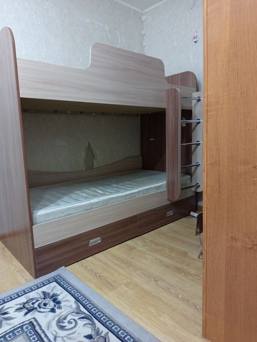 Двухъярусная кровать