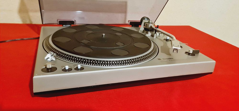Technics SL-1300 Fully-Automatic Direct-Drive Made in Japan