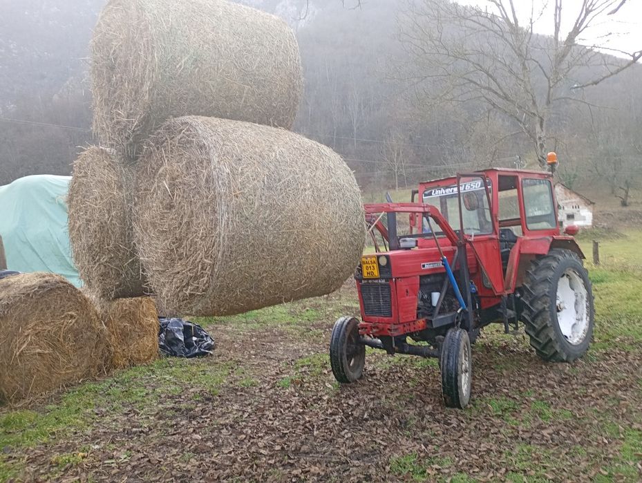 Vând Tractor u650