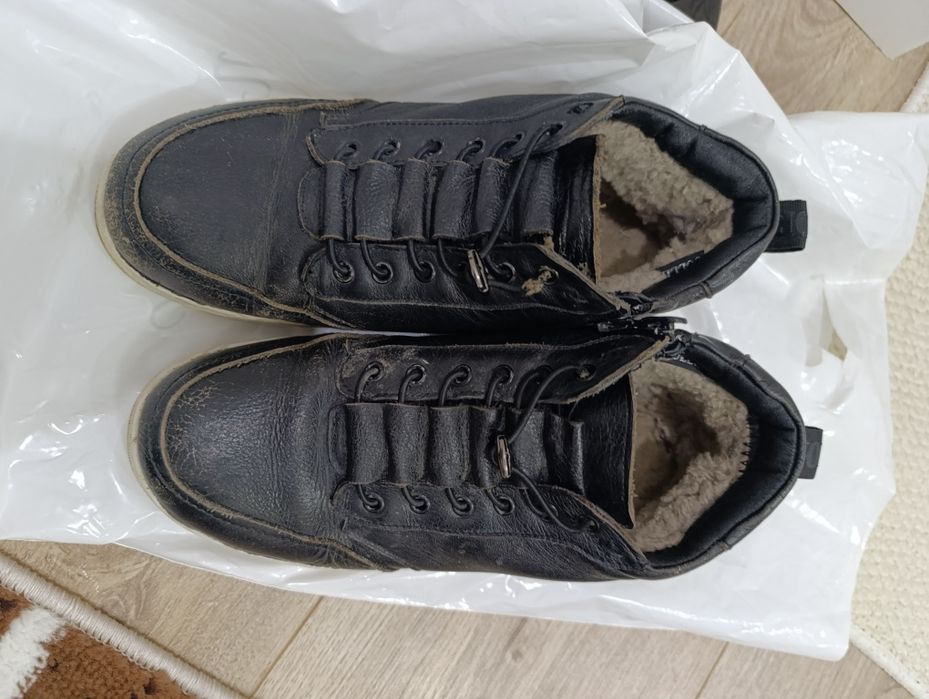 Детский вещи в отличном состоянии,оригинал