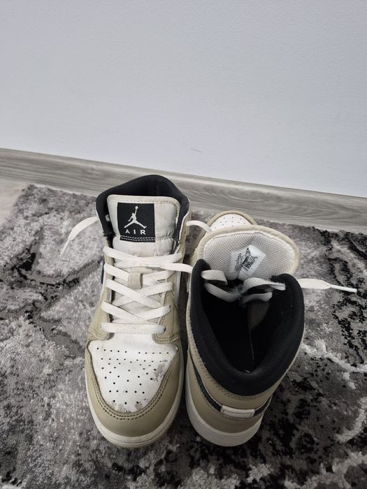 Vand jordan 1 mid