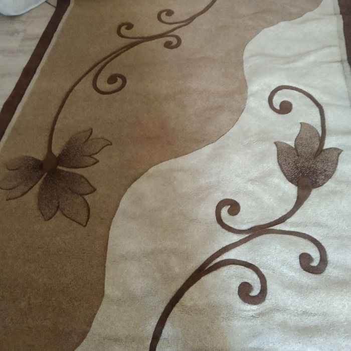 Продаеться ковер