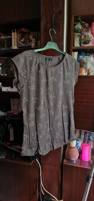 Тениски. Различни видове и размери