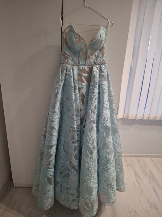 Официална бална рокля