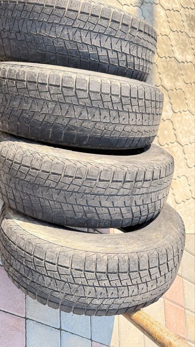 Продам резину. bridgestone blizzak