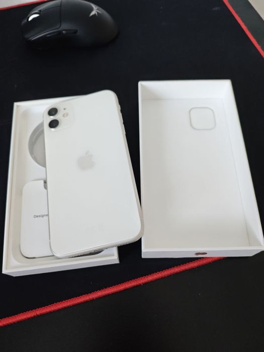 iPhone 11 в отличном состоянии