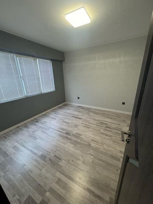 Продавам Двустаен апартамент