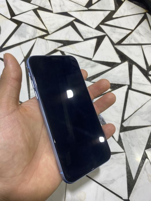 iphone XR   сотилади