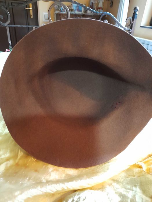 Palarie dama maro fetru de lana, model elegant - clasic