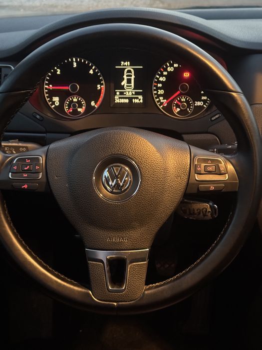 Vw Jetta 2011 Proprietar