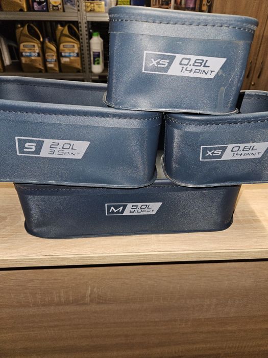 Vând set bacuri nadă Caperlan si cuti Matrix