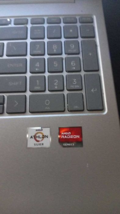 HP noutbuk sotiladi / AMD Athlon / 8 GB RAM /256 gb  SSD