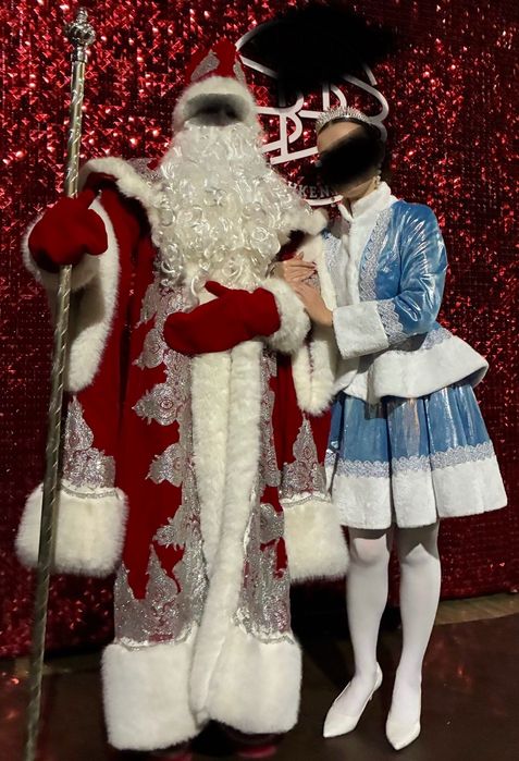 Продаются костюмы Деда Мороза и Снегурочки