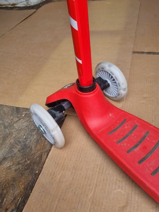 Vand trotineta Kid Land noua 0 ore de folosire