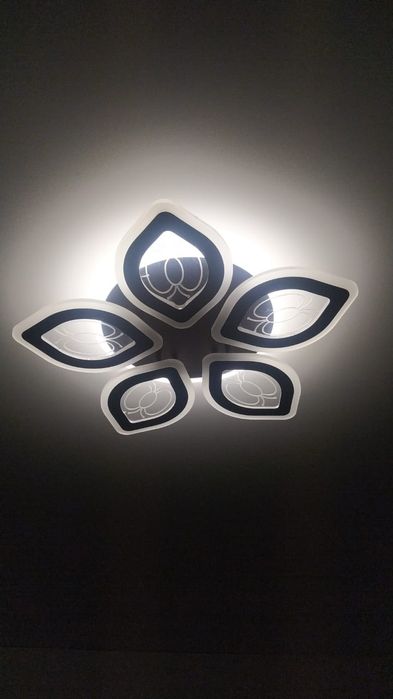 Продам диван на запчасти