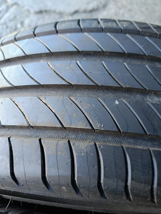 Летни гуми -2024г.-17цола-205/55-1бр.-67€-."MICHELIN"-като нови