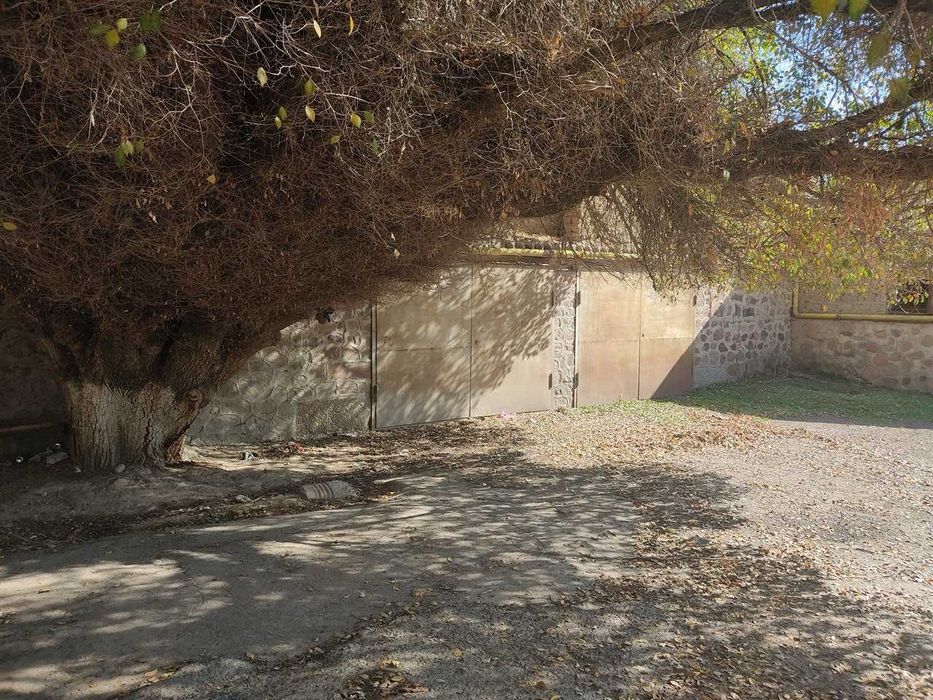 ZUDLIK BILAN!! GEOLOG mahallasida 10,5 sotixli uy sotiladi