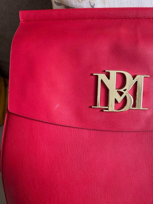 Дамска раница червена