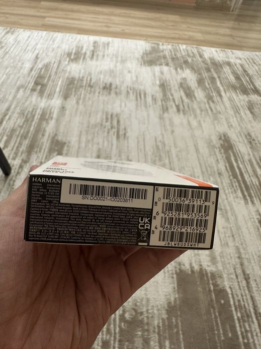 Новые наушники JBL