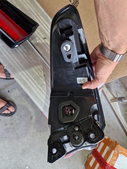 Задний фонарь BMW G30