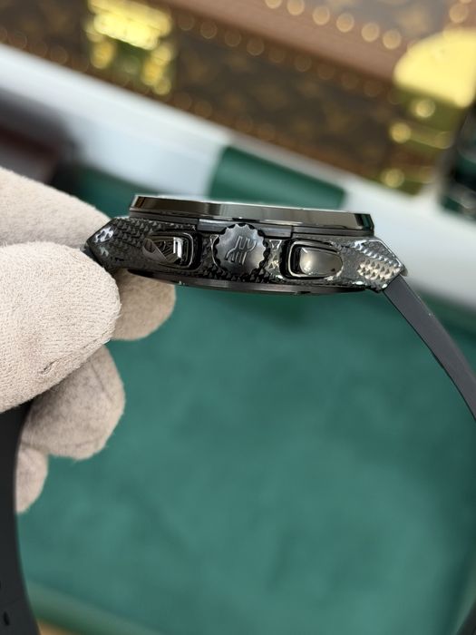 HB Classic Fusion Chronograph Carbon