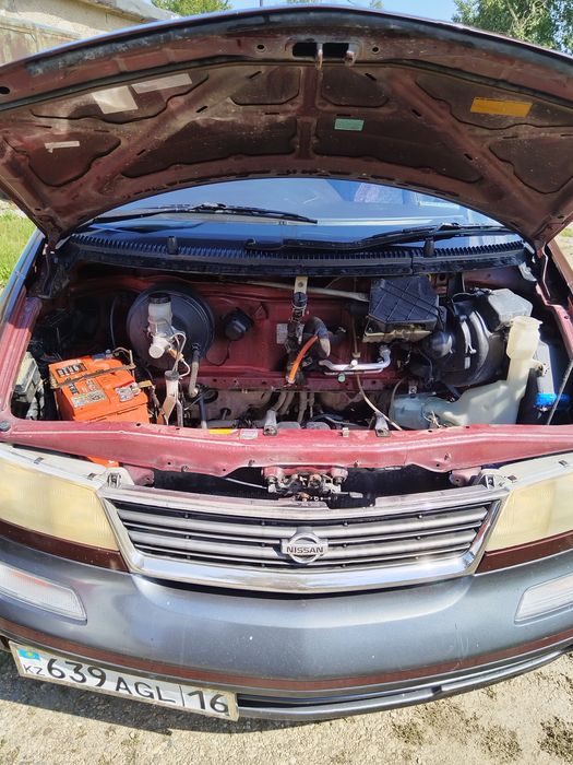 Ниссан Ларго 1996год