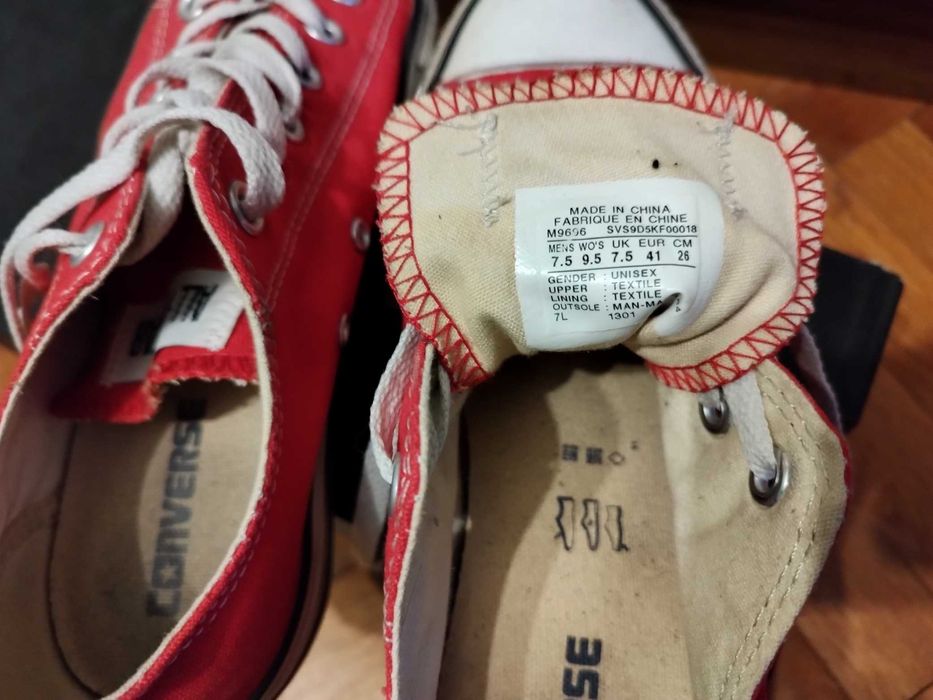 Converse кецове 41, червени
