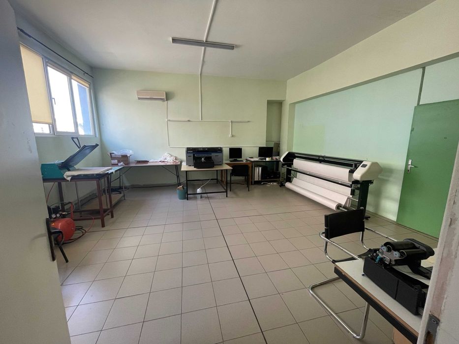 Продава се Промишлена сграда в Плевен, Дружба 1 - 1800 кв.м за 417 €/кв.м - Снимка #8