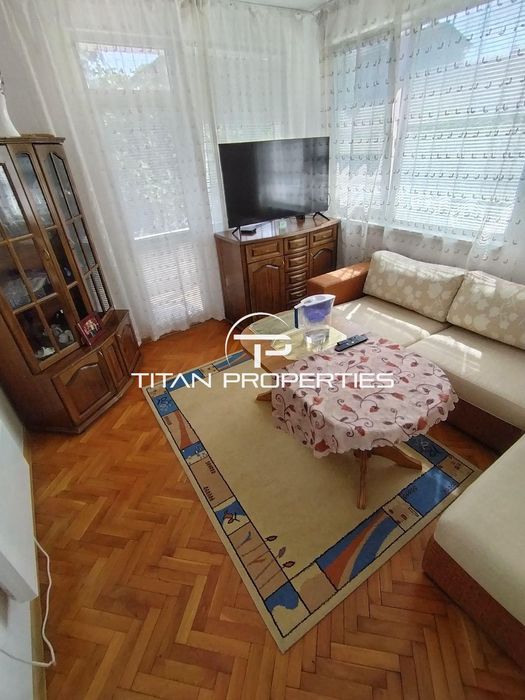 Продава се Етаж от къща в Бургас, Сарафово - 140 кв.м за 2215 €/кв.м - Снимка #1