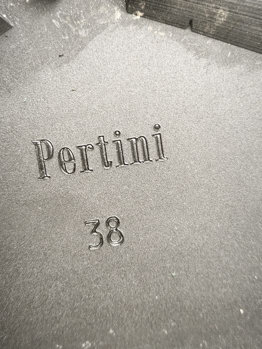 Pertini, боти естествена кожа, номер 38