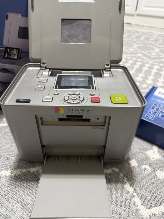 Фотопринтер Epson PictureMate PM240