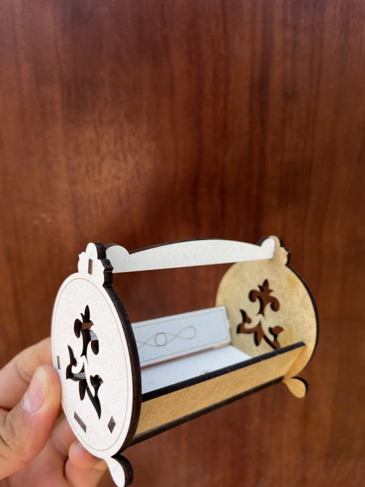 Тойбастар бесык бонбонерька