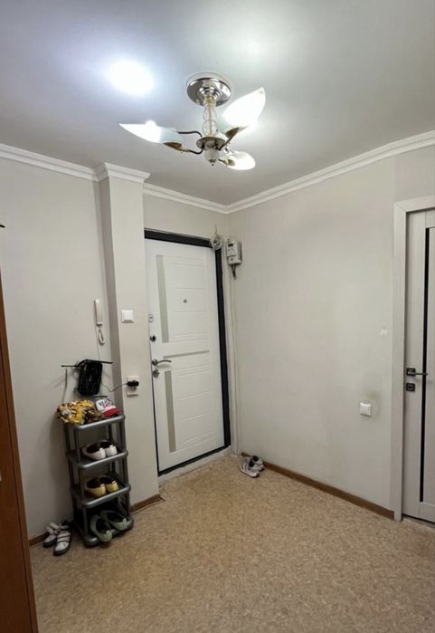 Продам люстру приходый или спальный
