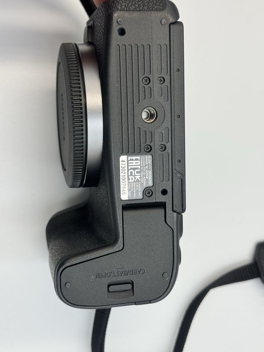 Canon RP - 20k cadre, 2 baterii