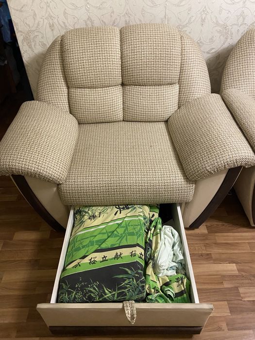 Продам уголок